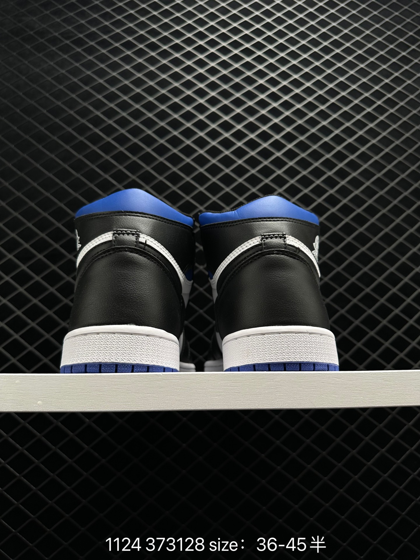 Air Jordan 1 Mid“Light Smoke Grey”